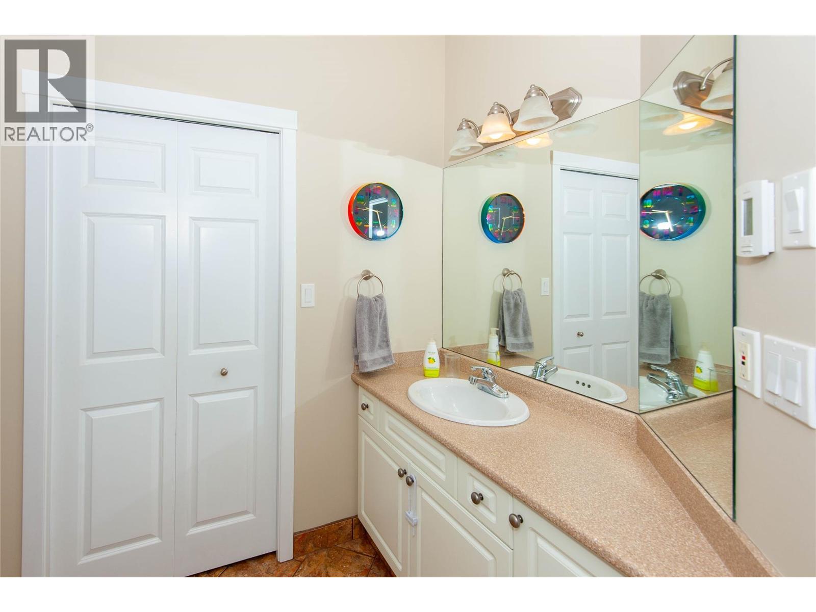 #10 445 DALGLEISH DRIVE - 45