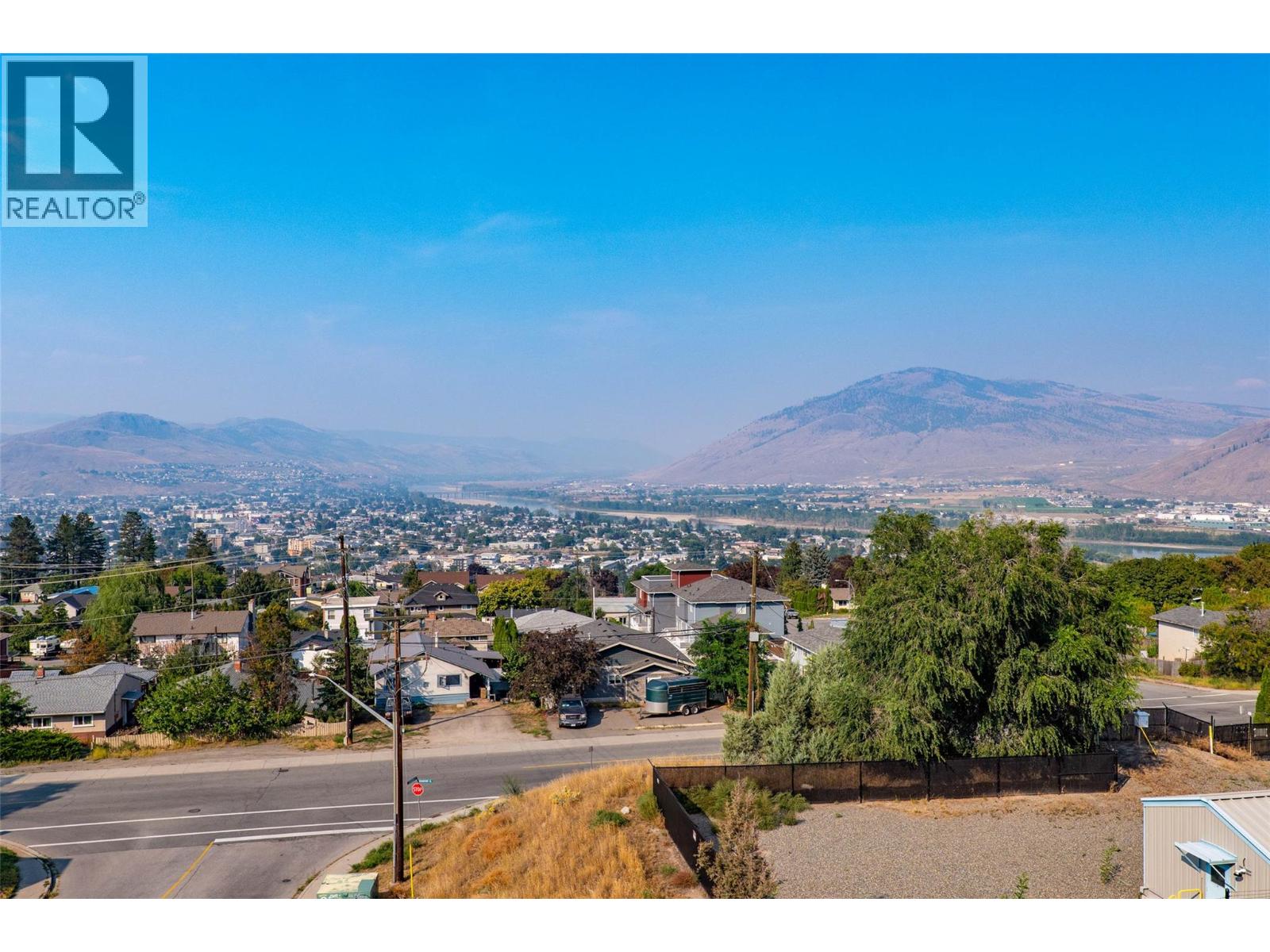 #10 445 DALGLEISH DRIVE - 25