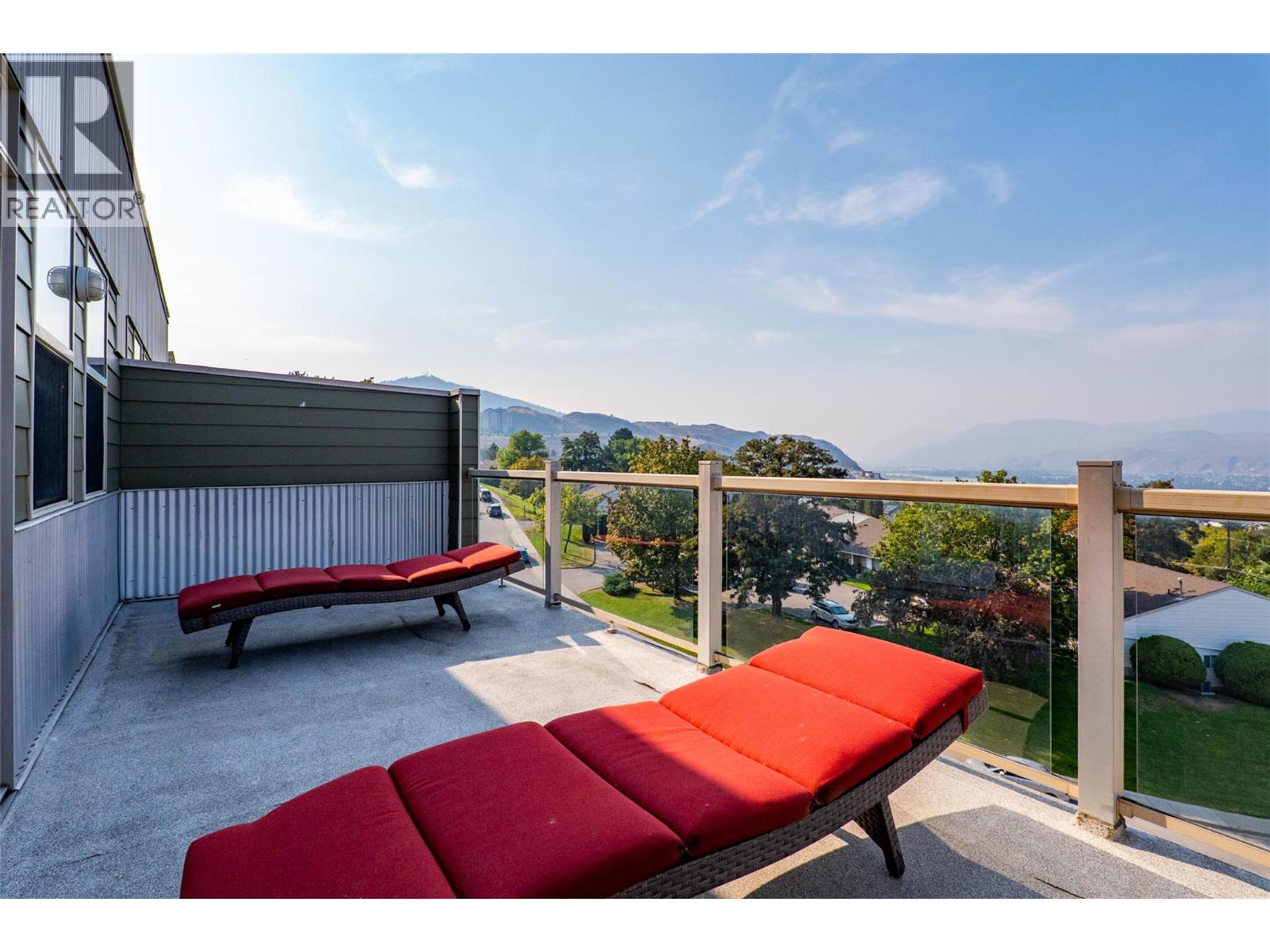 #10 445 DALGLEISH DRIVE - 23