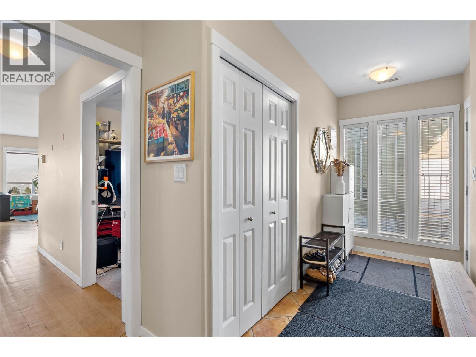 #10 445 DALGLEISH DRIVE - 6