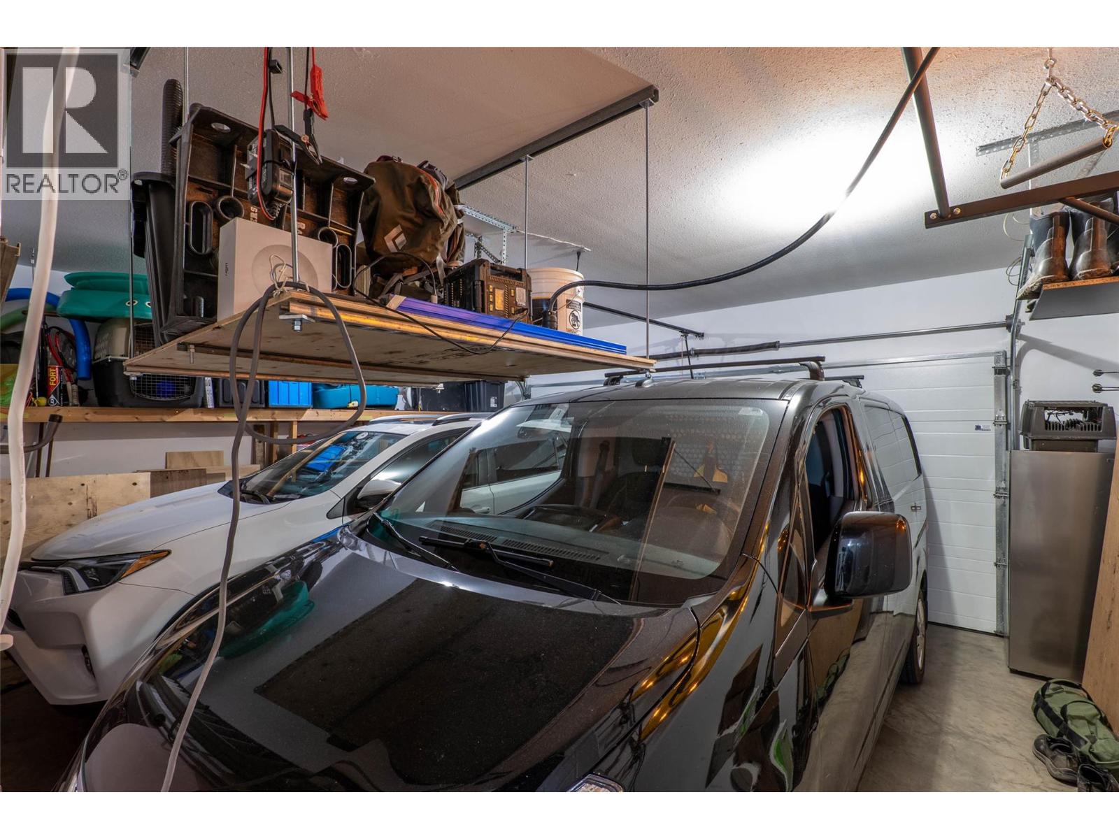 #10 445 DALGLEISH DRIVE - 34