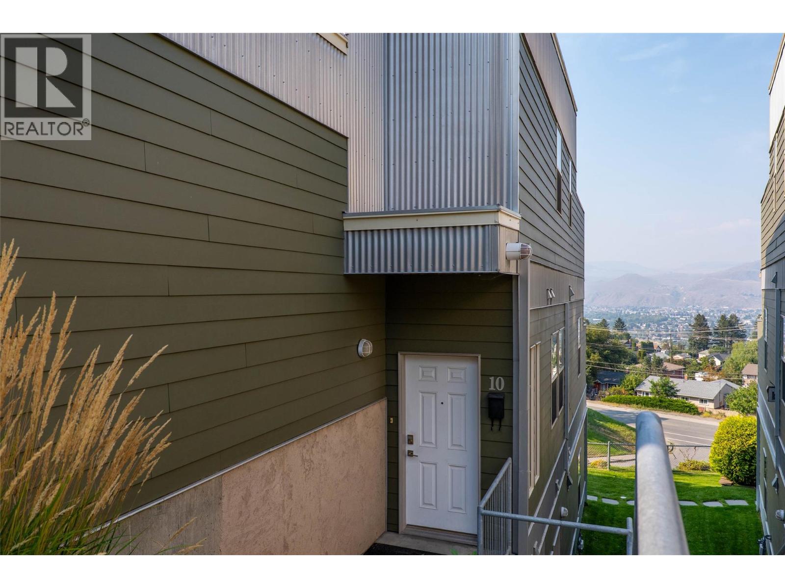 #10 445 DALGLEISH DRIVE - 5