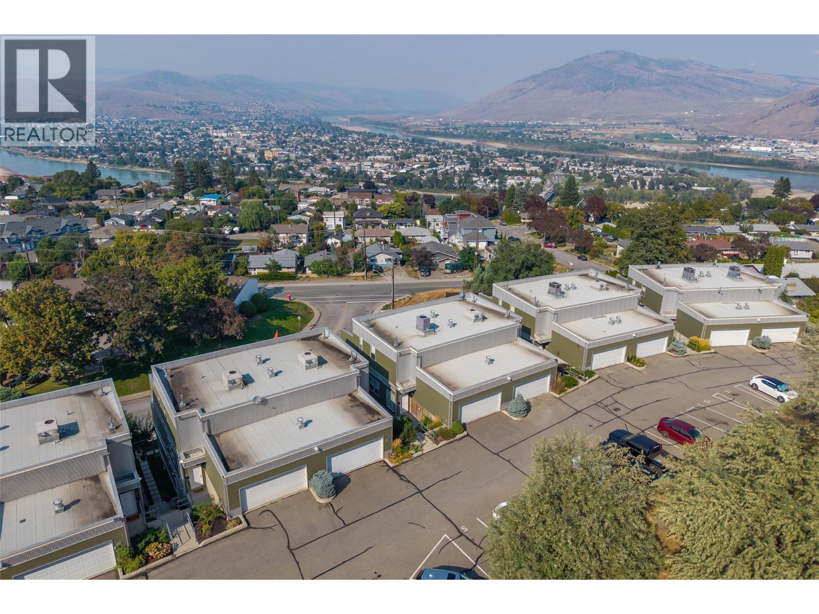 #10 445 DALGLEISH DRIVE - 35