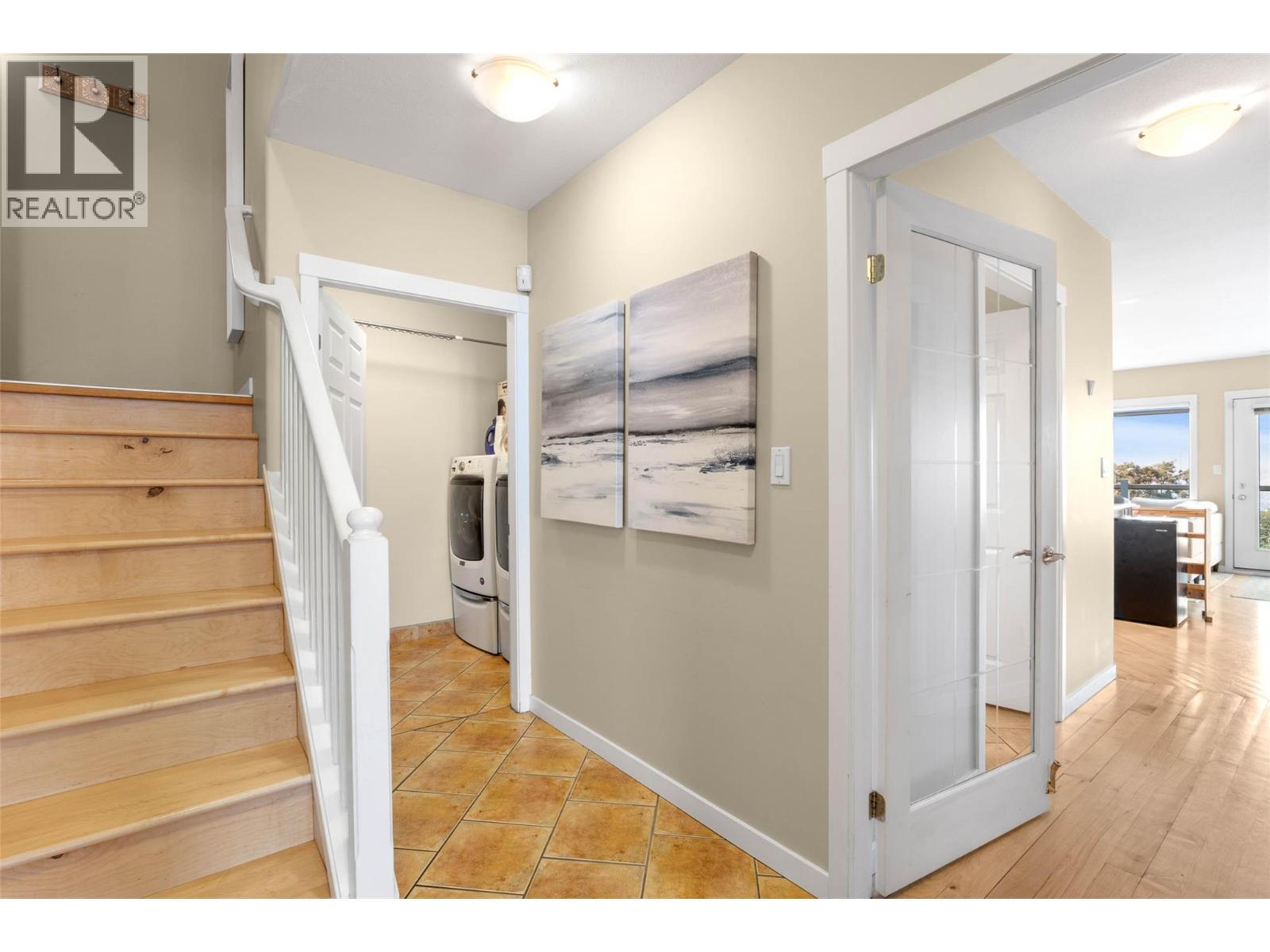 #10 445 DALGLEISH DRIVE - 7