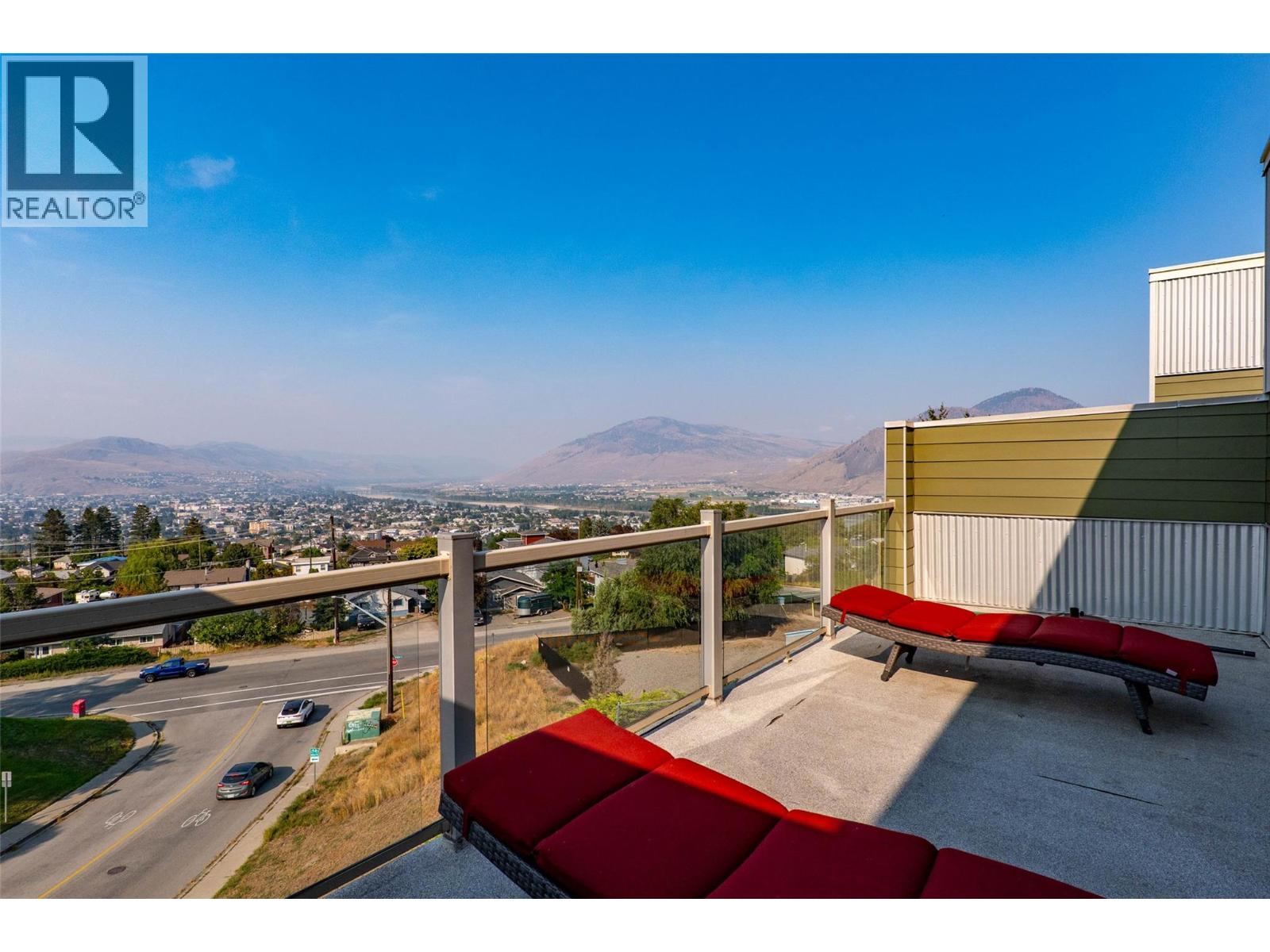 #10 445 DALGLEISH DRIVE - 27