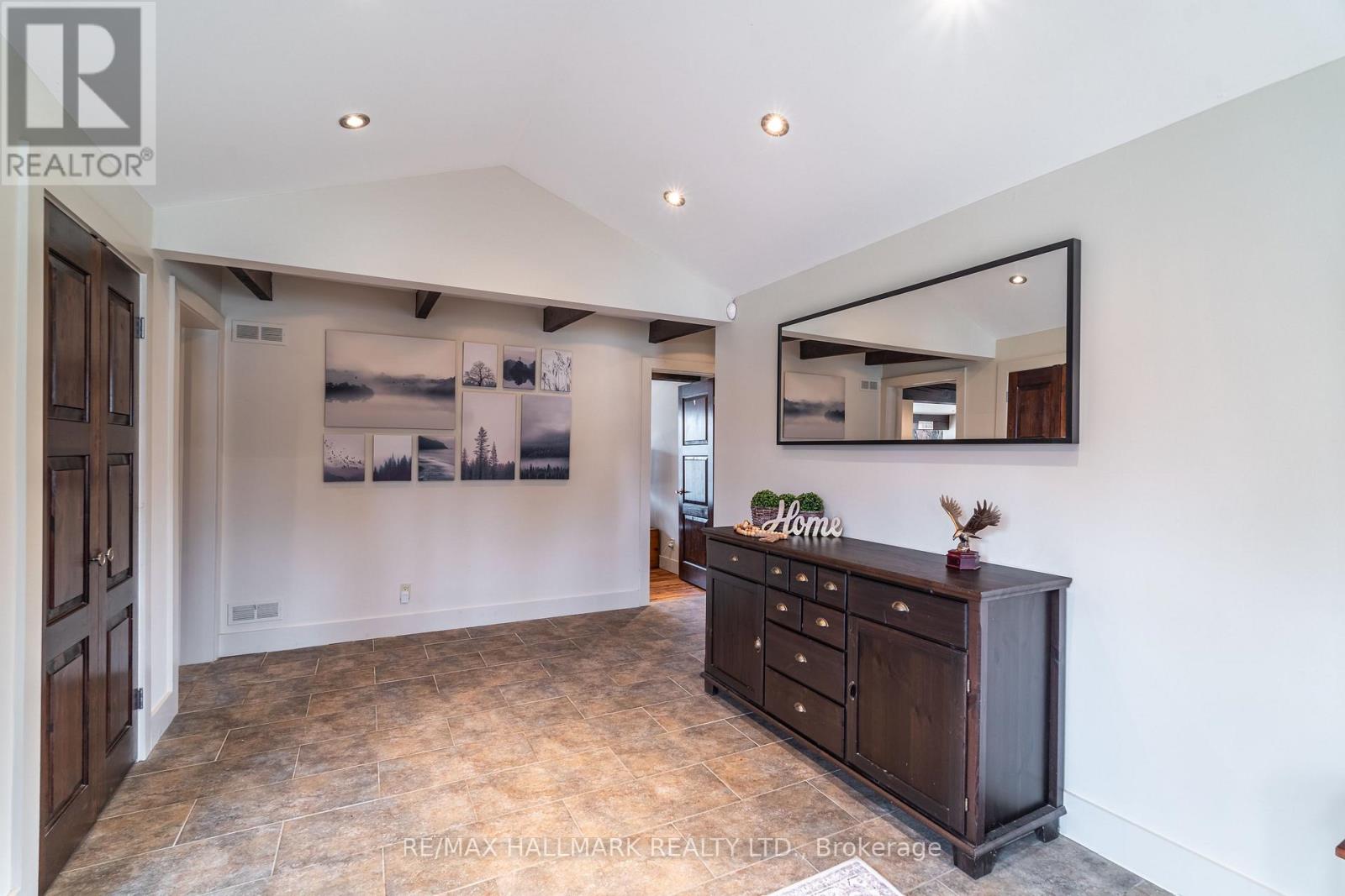 6165 19TH AVENUE - 7