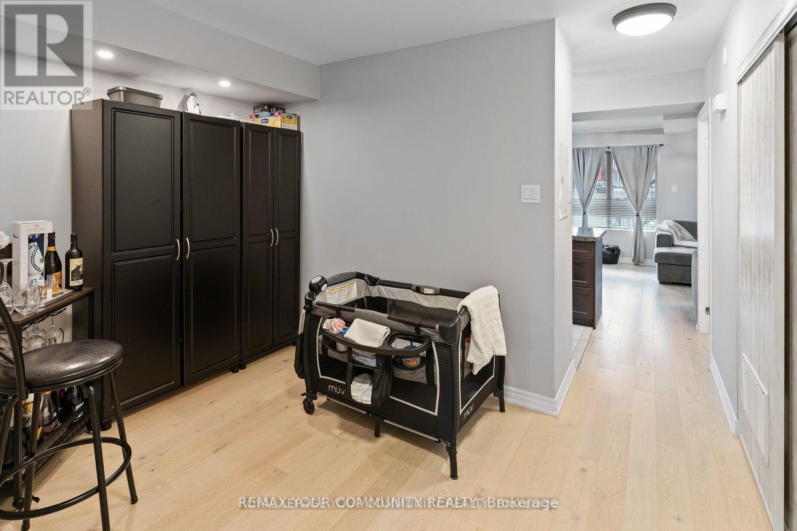 #1035 55 GEORGE APPLETON WAY - 19