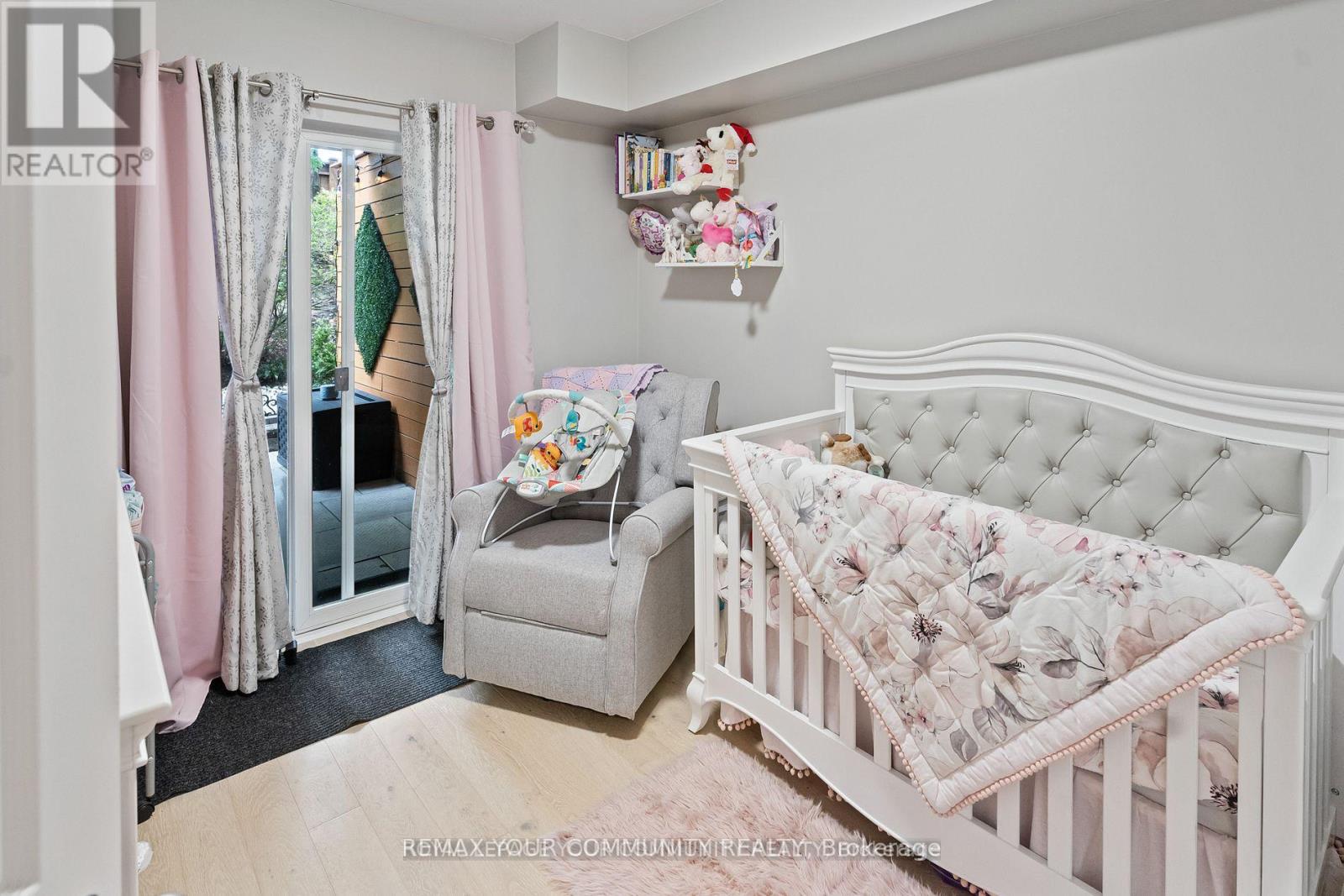 #1035 55 GEORGE APPLETON WAY - 24