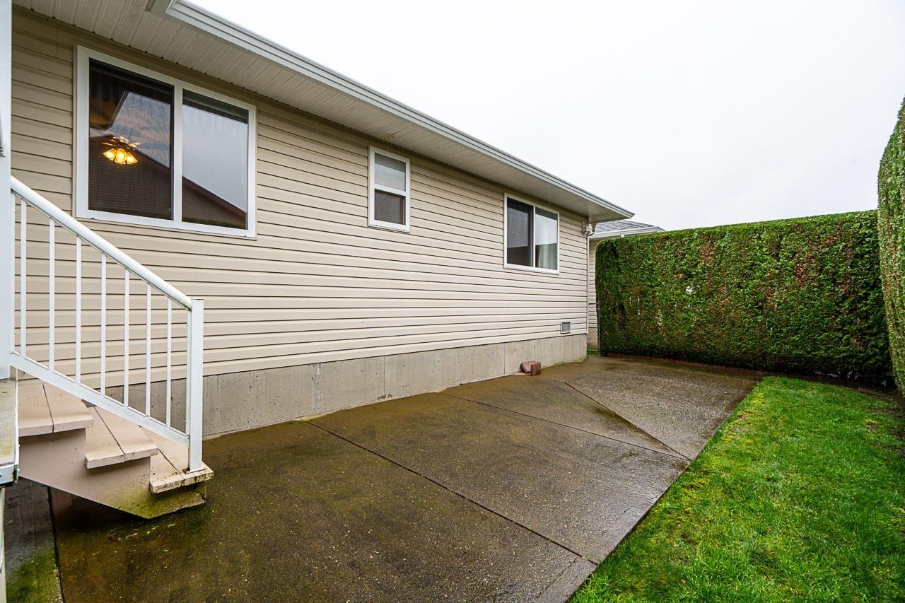 56 7292 ELM ROAD, Agassiz