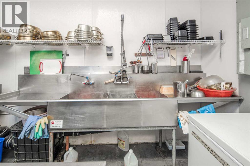 Business for Sale in  Centre Street NW Tuxedo Park Calgary 