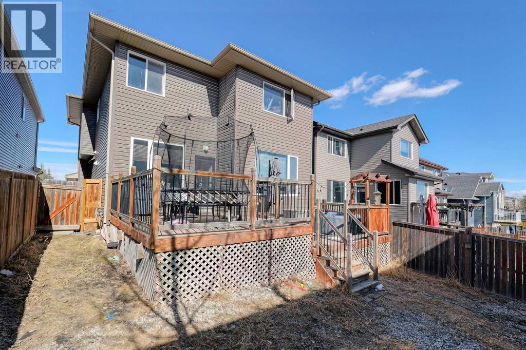 Single Family House for Sale in  Evanspark Circle NW Evanston Calgary 