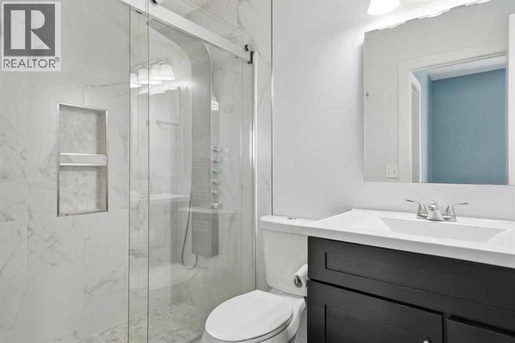 Single Family House for Sale in  Coverton Close Coventry Hills Calgary 