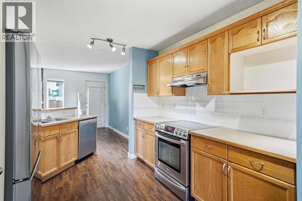 Single Family House for Sale in  Coverton Close Coventry Hills Calgary 