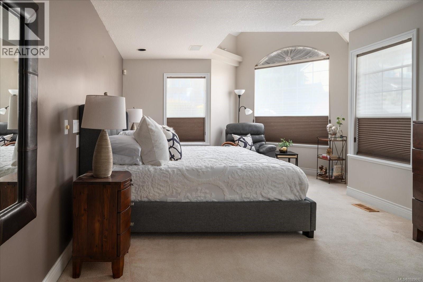 4040 GULFVIEW DR - 25