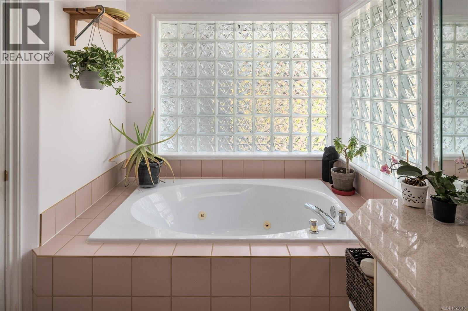 4040 GULFVIEW DR - 30