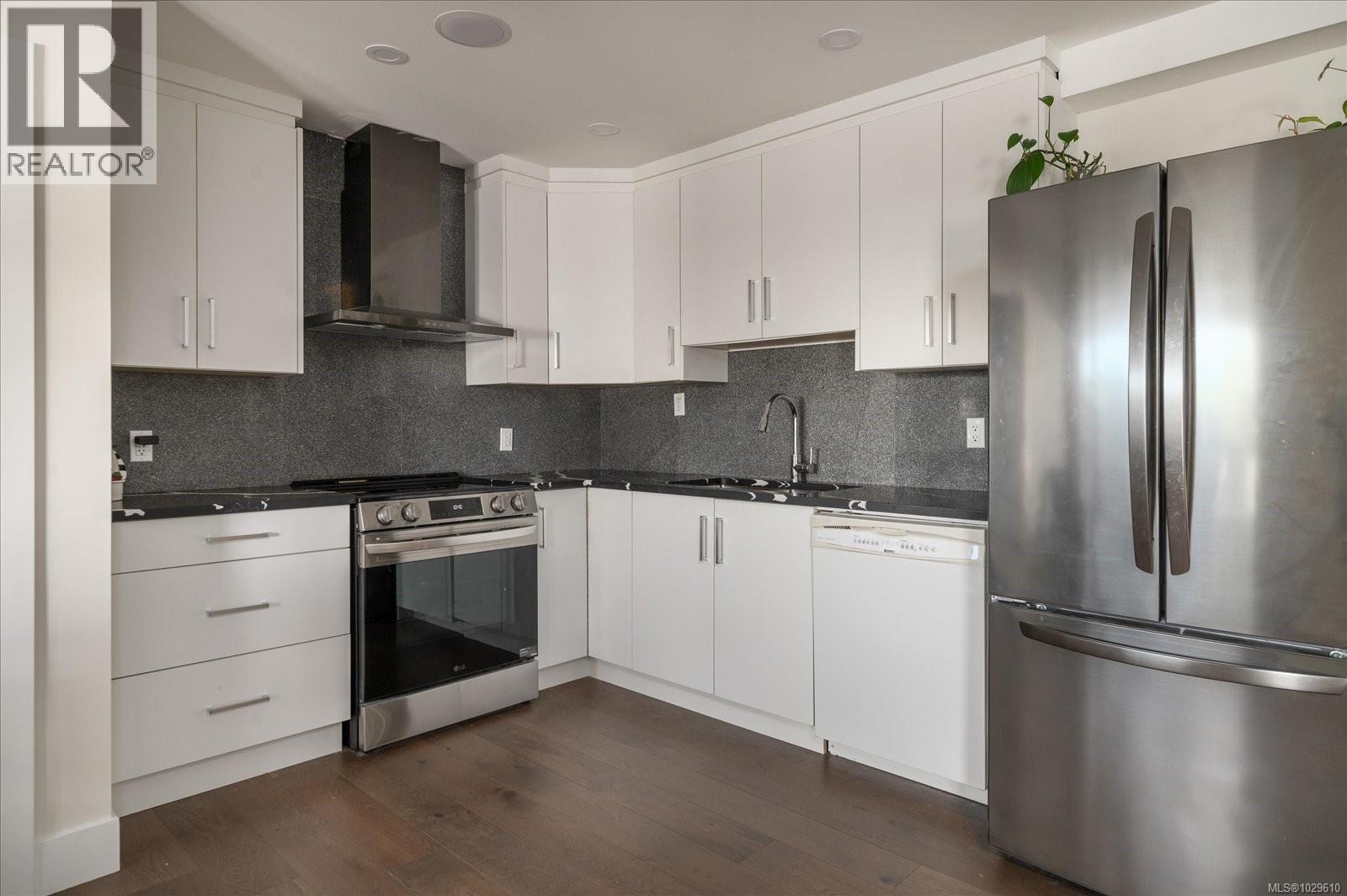 4040 GULFVIEW DR - 41