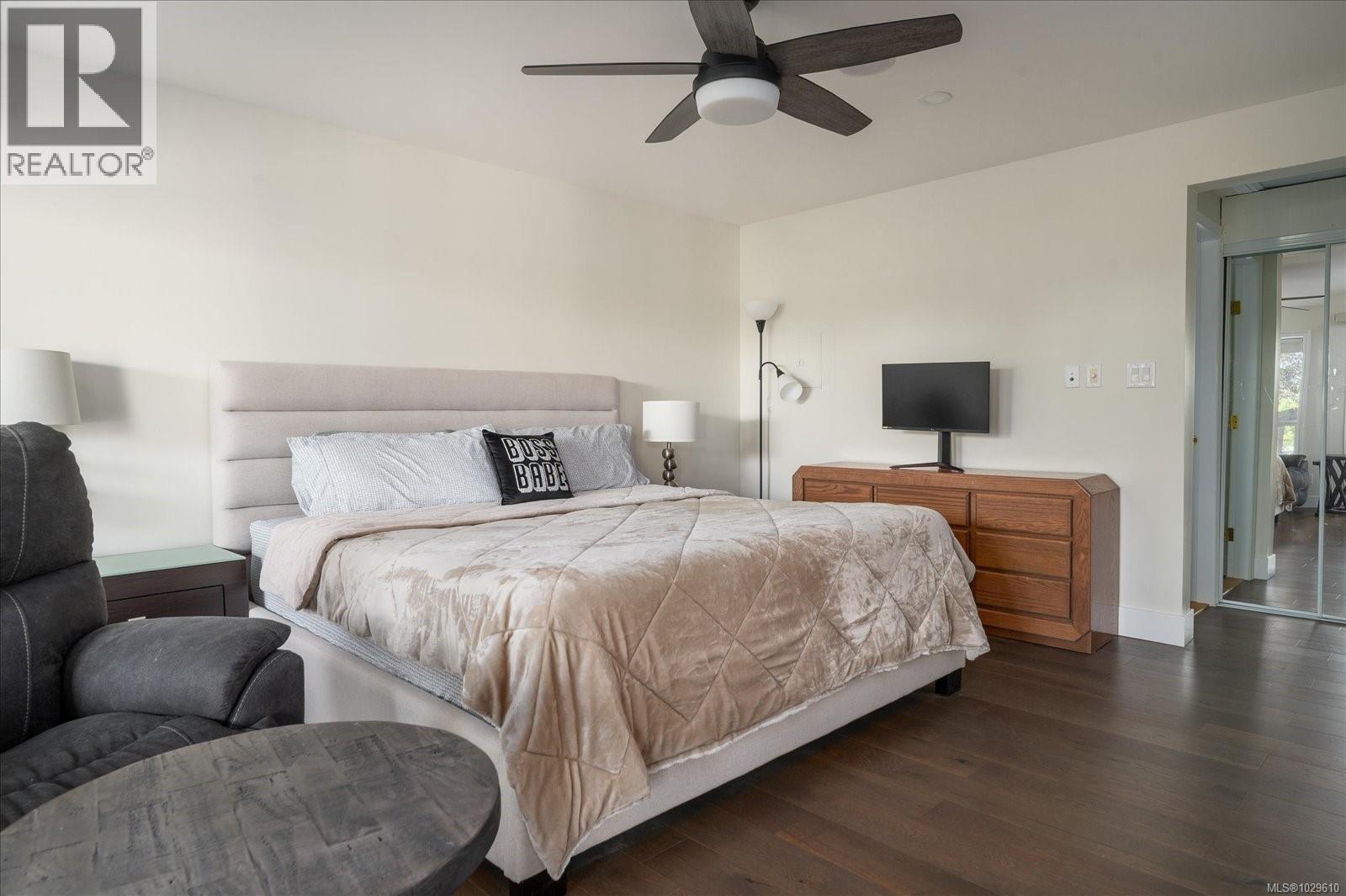 4040 GULFVIEW DR - 50