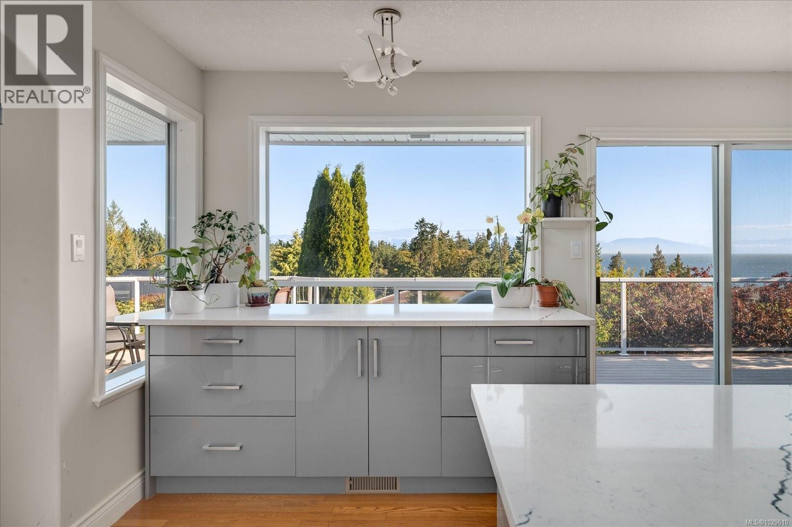 4040 GULFVIEW DR - 6