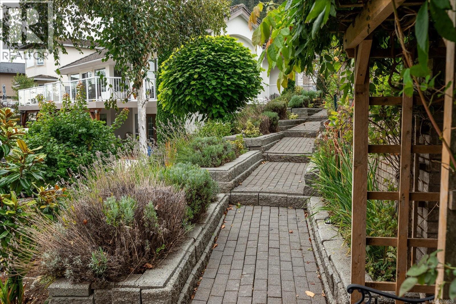 4040 GULFVIEW DR - 80