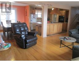 160 Goodyear Avenue thumbnail 13