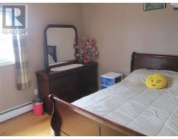 160 Goodyear Avenue thumbnail 21
