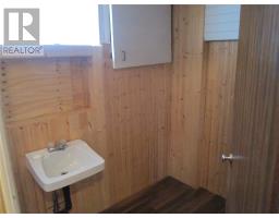 160 Goodyear Avenue thumbnail 28