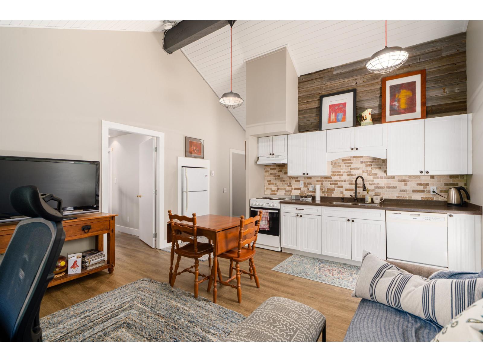 25177 64 AVENUE, Langley