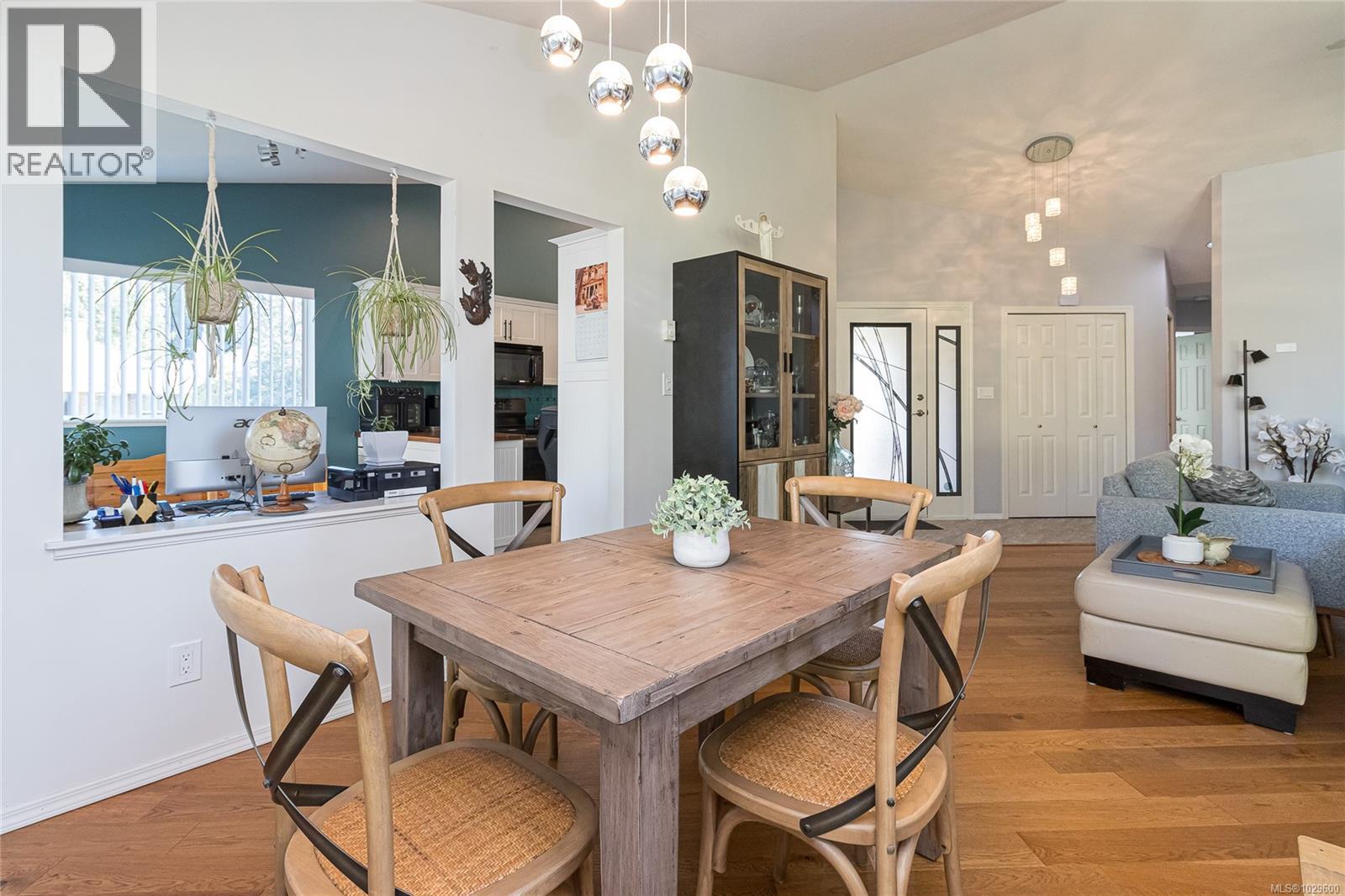  545 Parkway Place, Cobble Hill