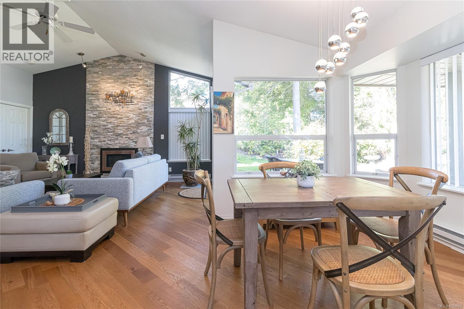  545 Parkway Place, Cobble Hill