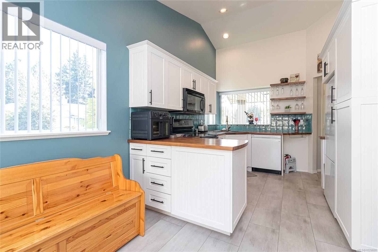  545 Parkway Place, Cobble Hill