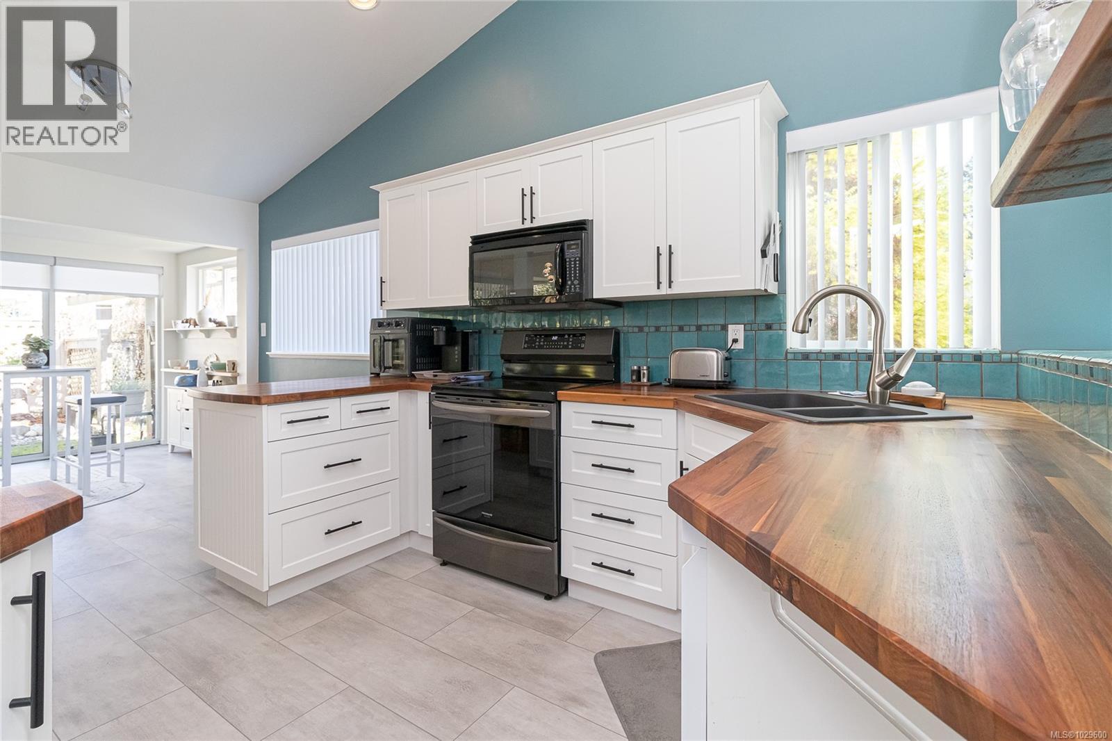  545 Parkway Place, Cobble Hill