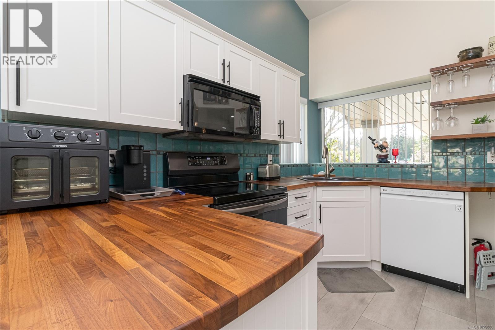  545 Parkway Place, Cobble Hill