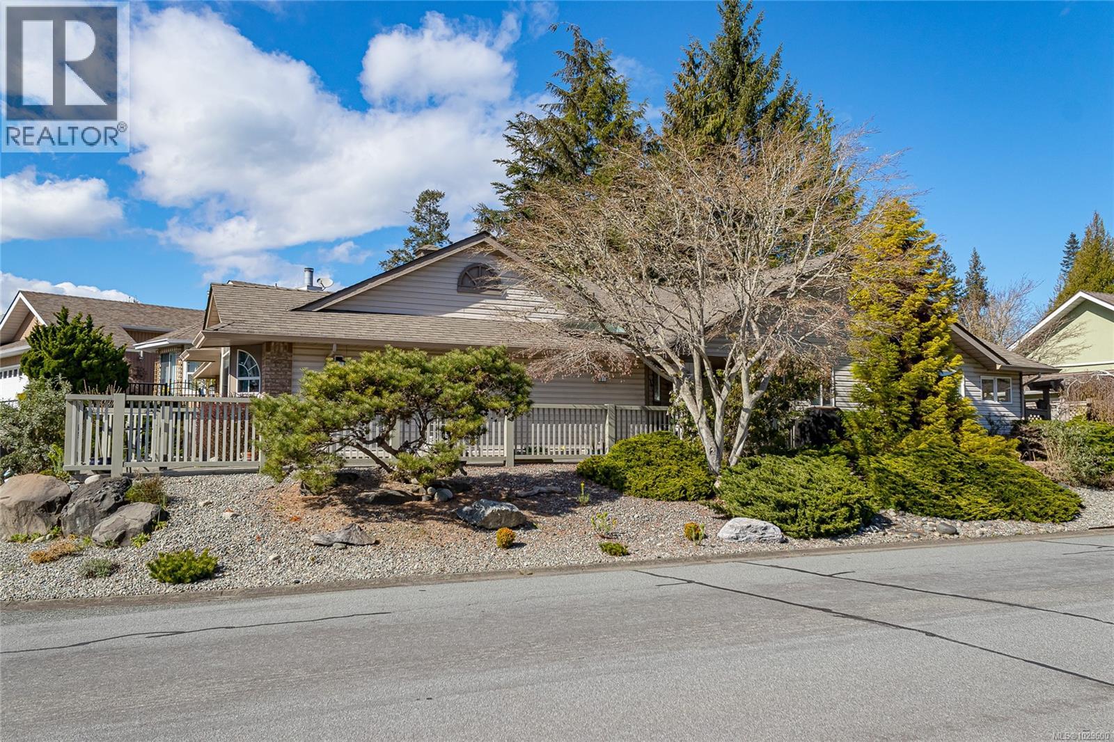  545 Parkway Place, Cobble Hill