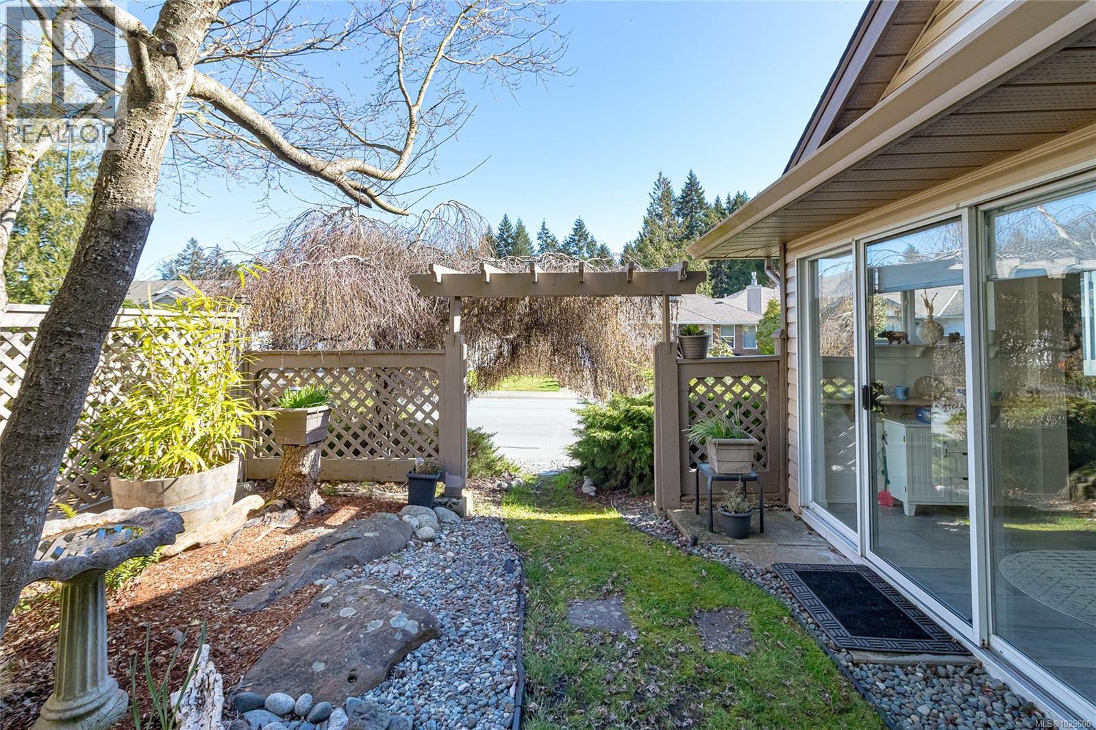  545 Parkway Place, Cobble Hill