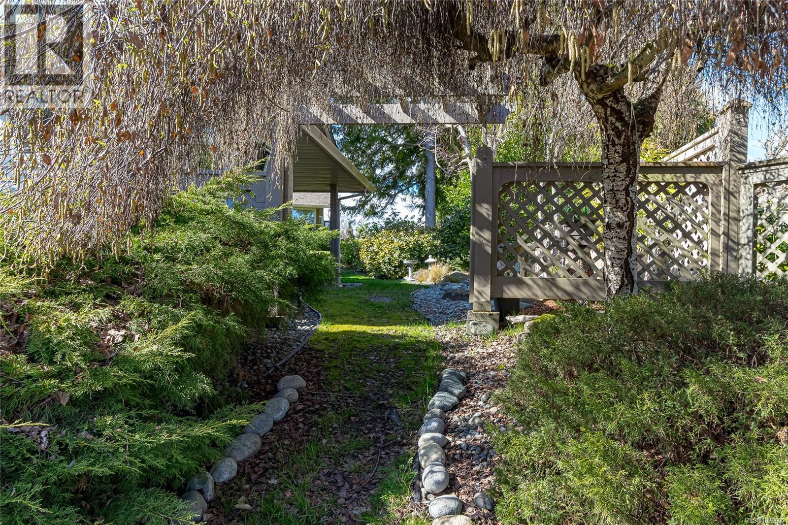  545 Parkway Place, Cobble Hill