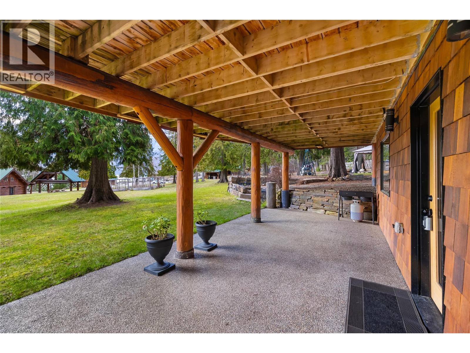 14308 MAIA Lane, Gray Creek