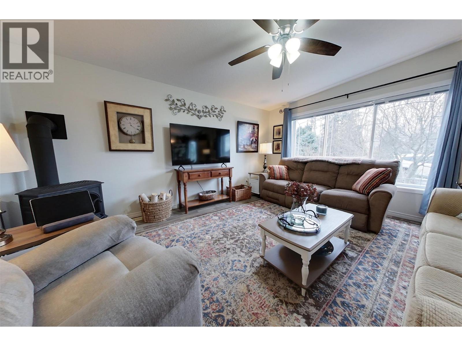  1006 11TH  N Avenue, Creston