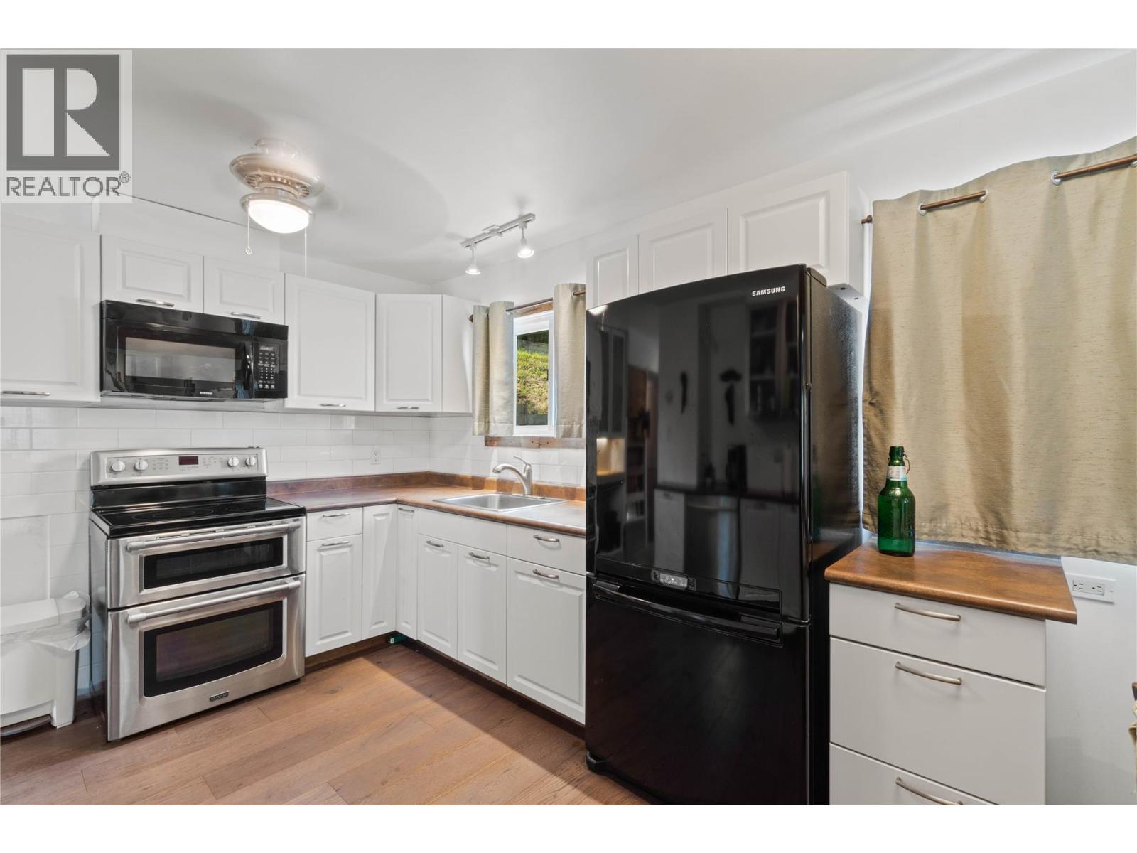 1693 Valleyview Drive, Kamloops