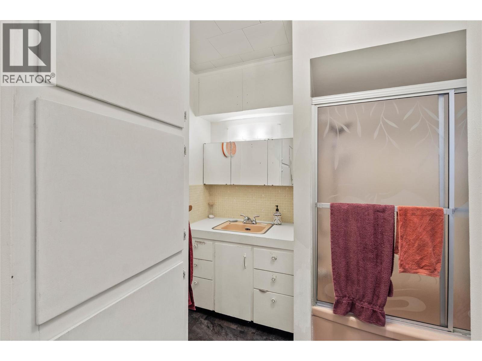 1693 Valleyview Drive, Kamloops