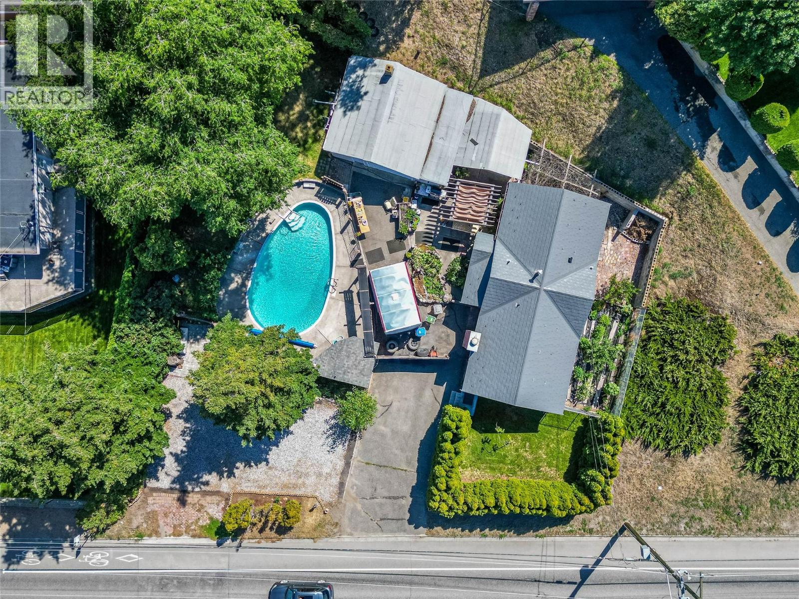 1693 Valleyview Drive, Kamloops