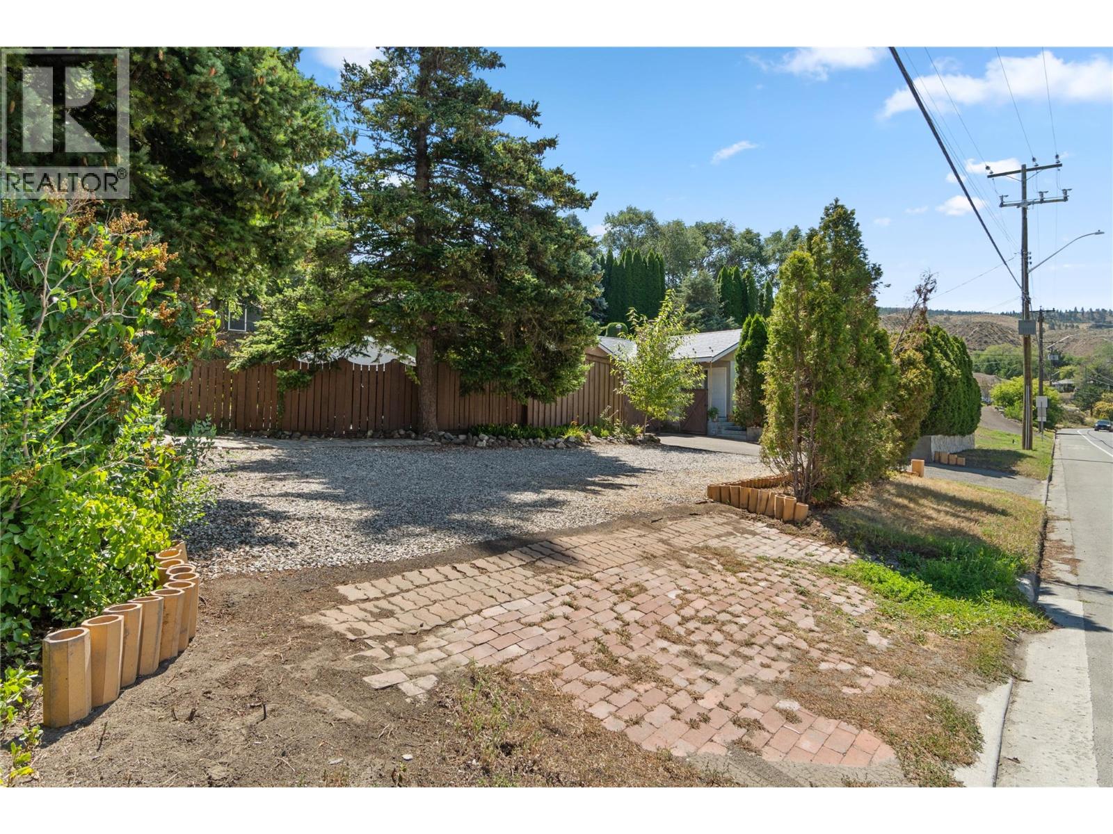 1693 Valleyview Drive, Kamloops