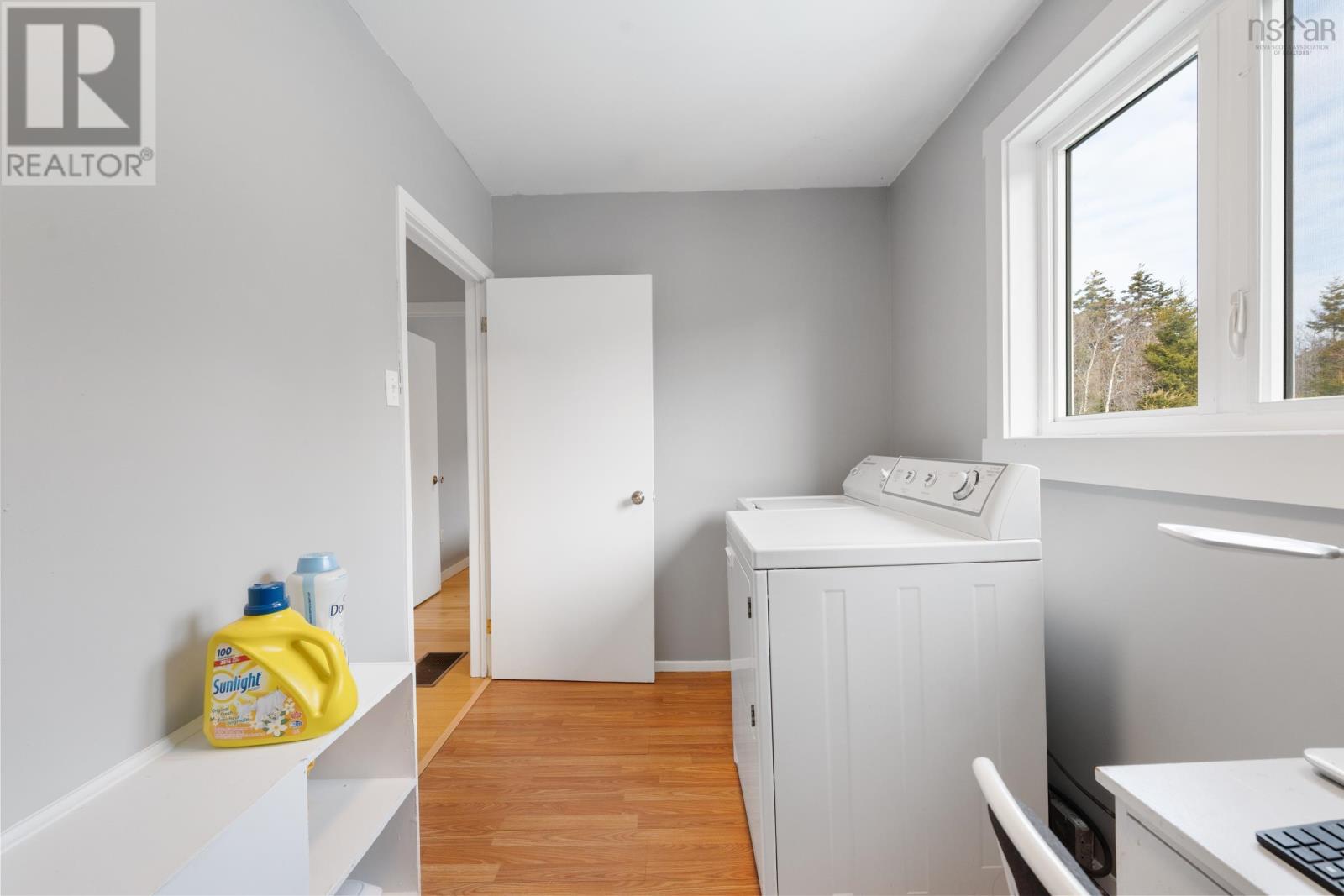 Property 39 of 42 of 39 Oakridge Road