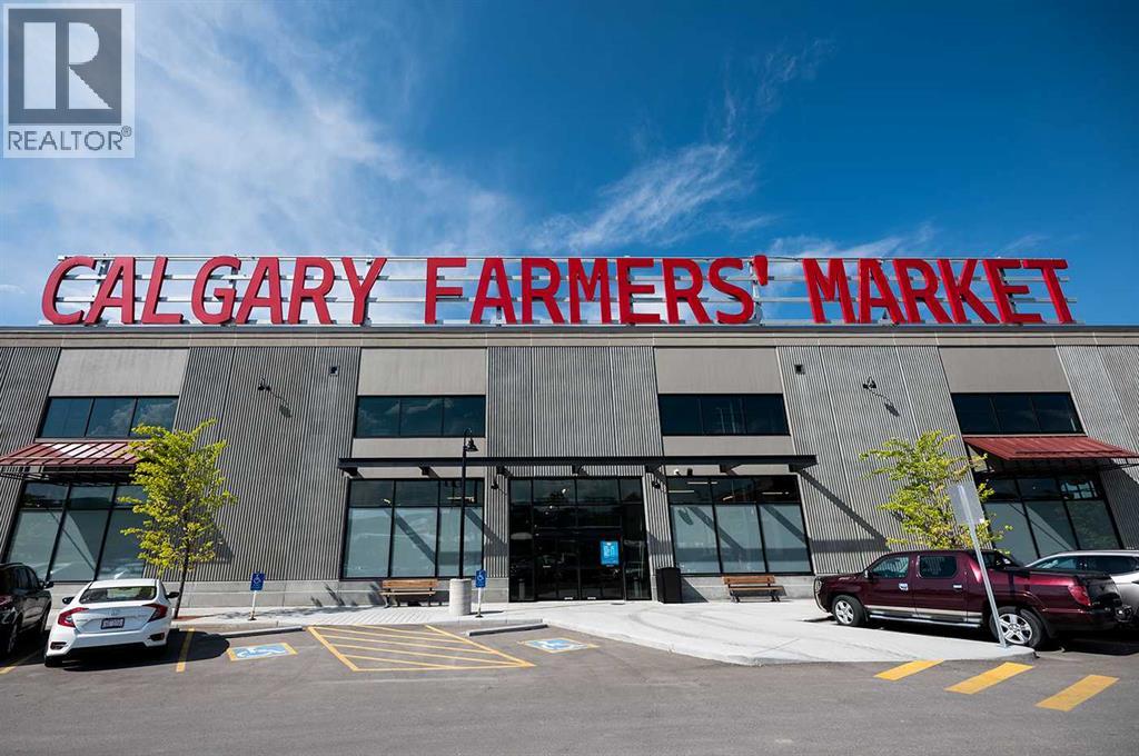 6428 33 Avenue NW, Calgary, Alberta