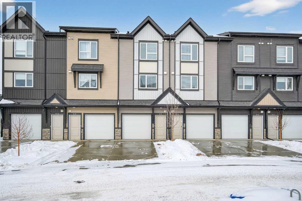 Single Family House for Sale in  Belmont Drive SW Belmont Calgary 