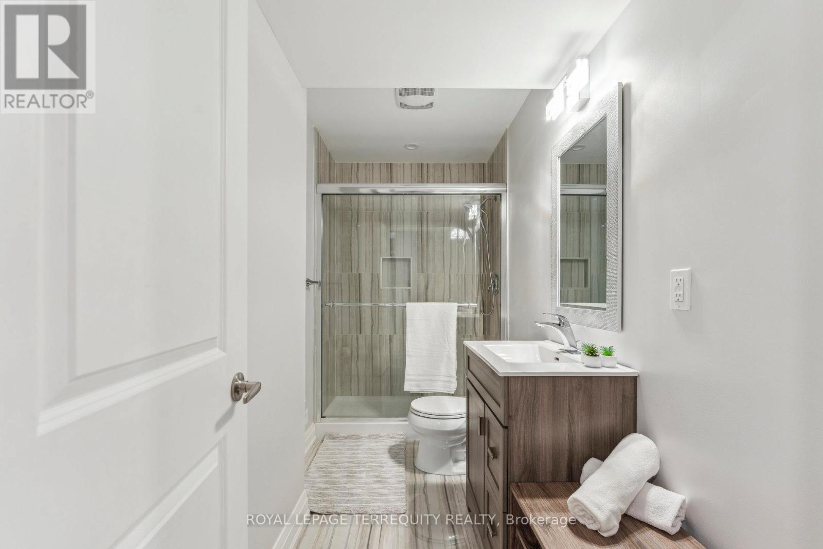 26 ANTRIM COURT, Caledon (Caledon East), Ontario, L7C1R1 — Photo 7