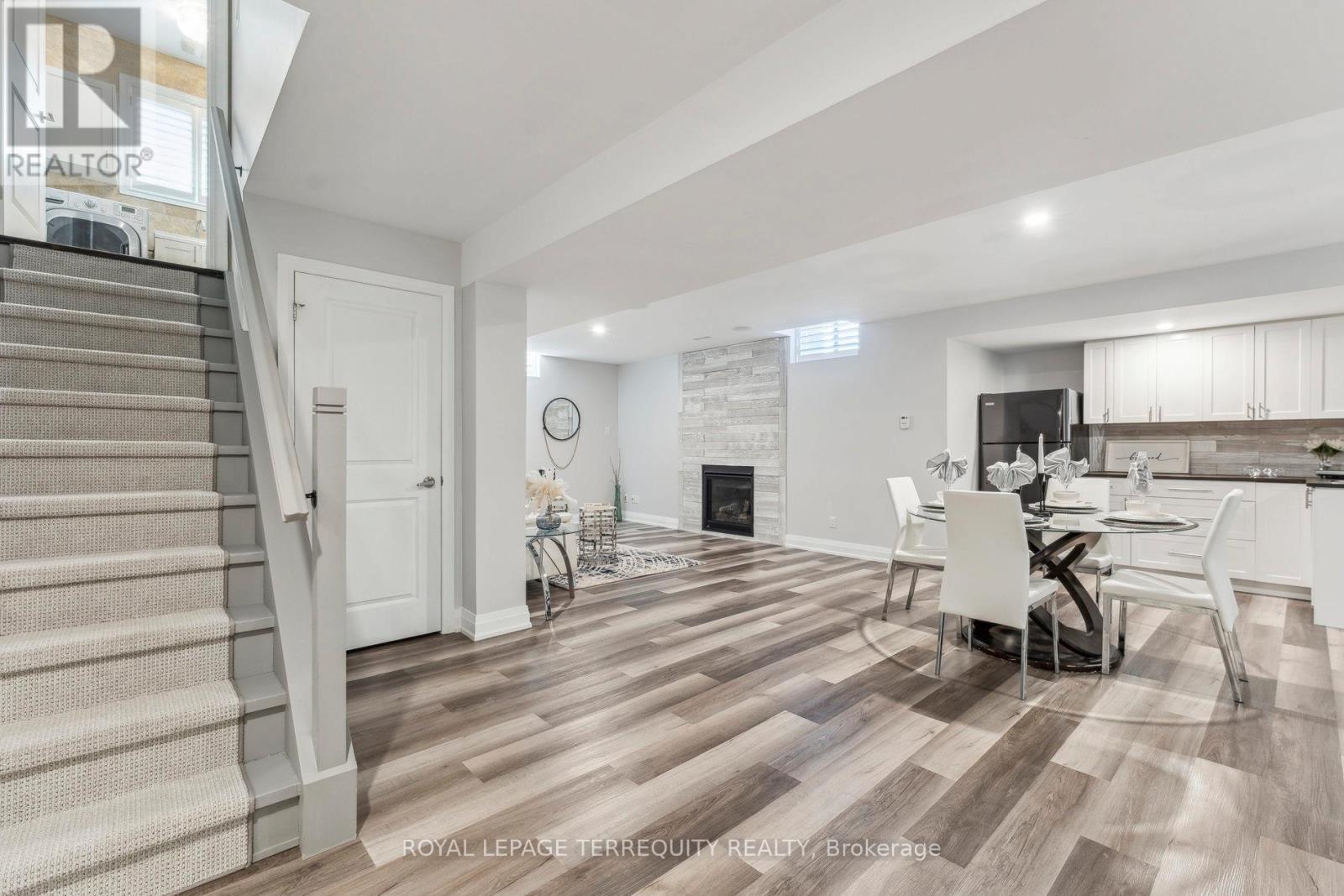 26 ANTRIM COURT, Caledon (Caledon East), Ontario, L7C1R1 — Photo 8