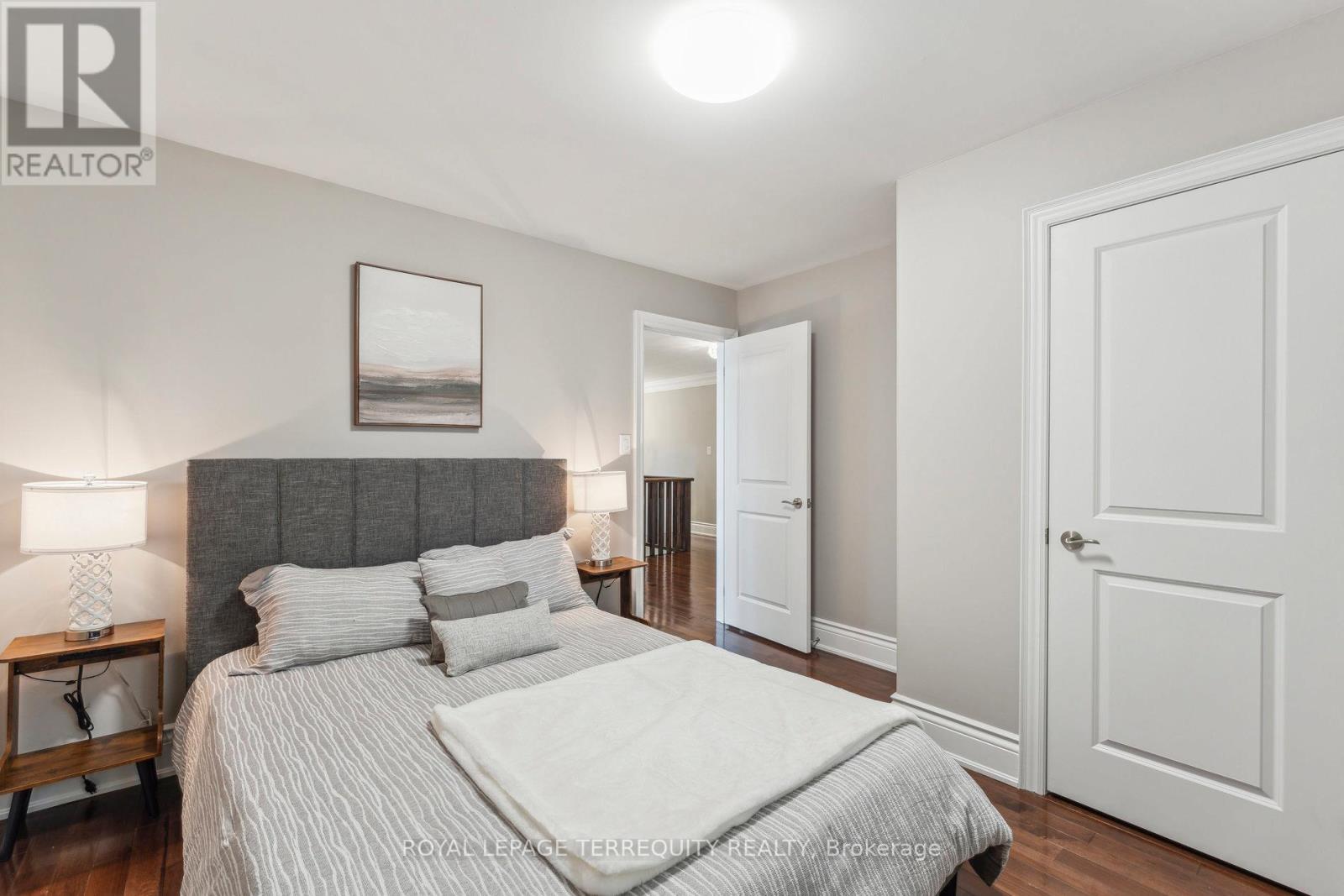 26 ANTRIM COURT, Caledon (Caledon East), Ontario, L7C1R1 — Photo 3
