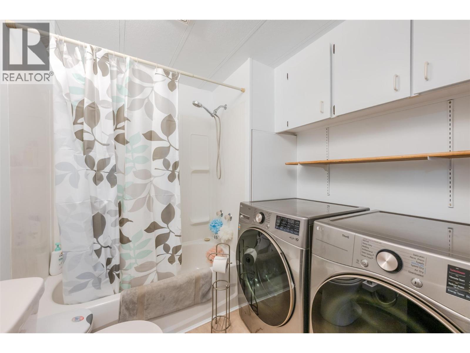  411 6th Avenue, Keremeos