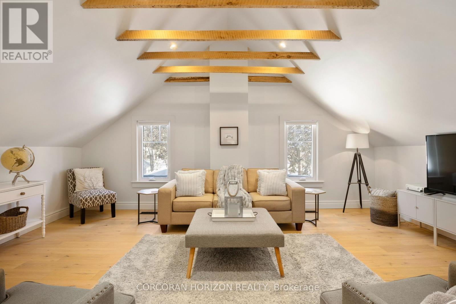 320 WHITMORE DRIVE — photo 44