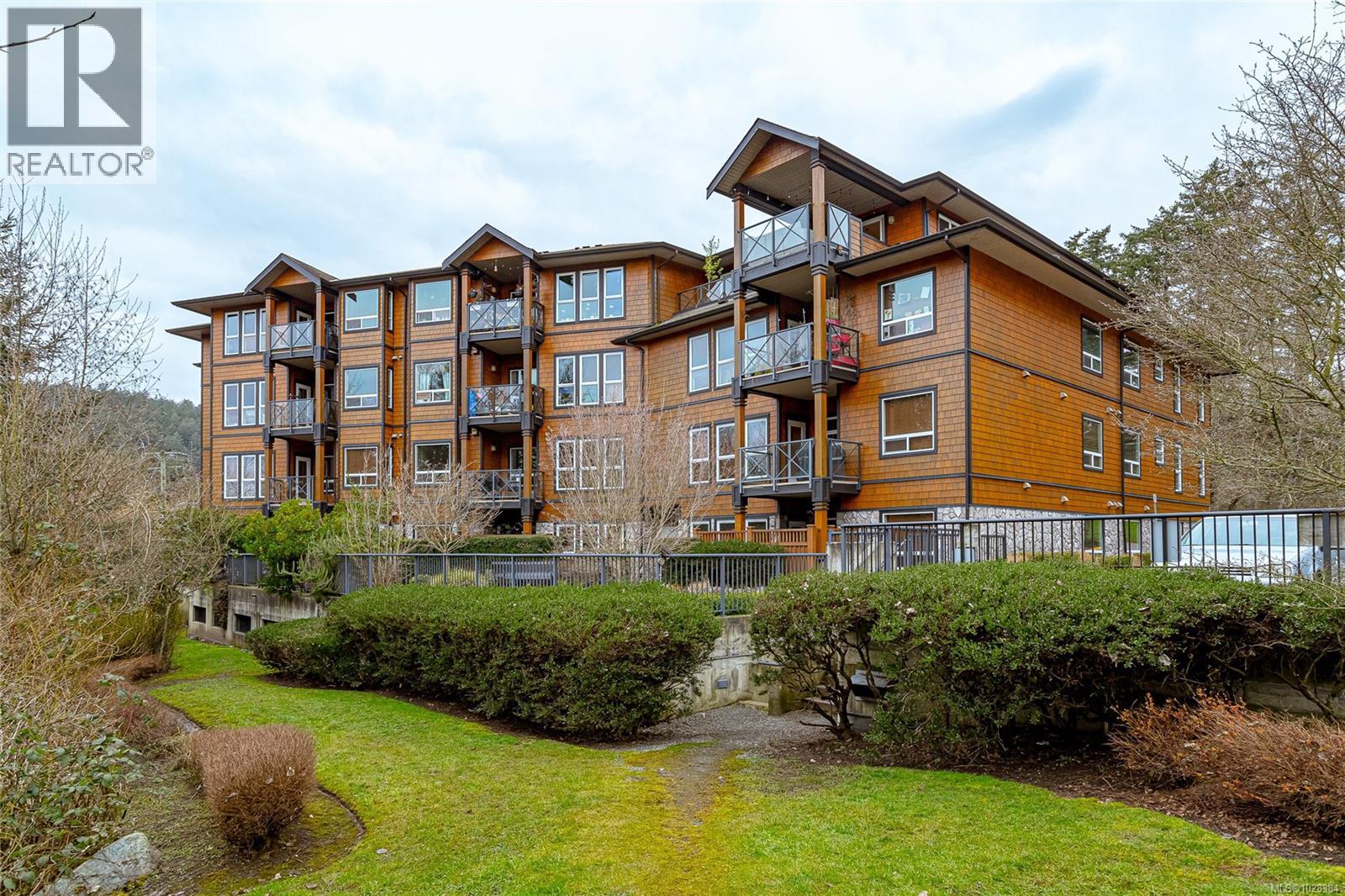 308 101 Nursery Hill Drive, View Royal